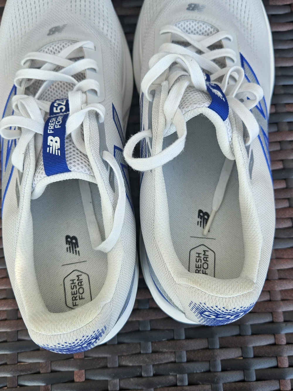 New Balance Fresh Foam 520 Men’s Running Shoes - White with Blue Accents